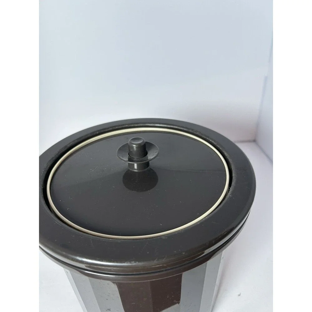 Tupperware Ice Bucket (Brown) 1683-2 Push Button Lid - VINTAGE